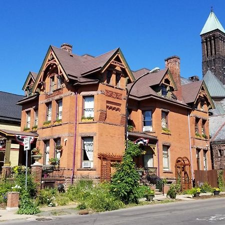 Buffalo Harmony House Εξωτερικό φωτογραφία